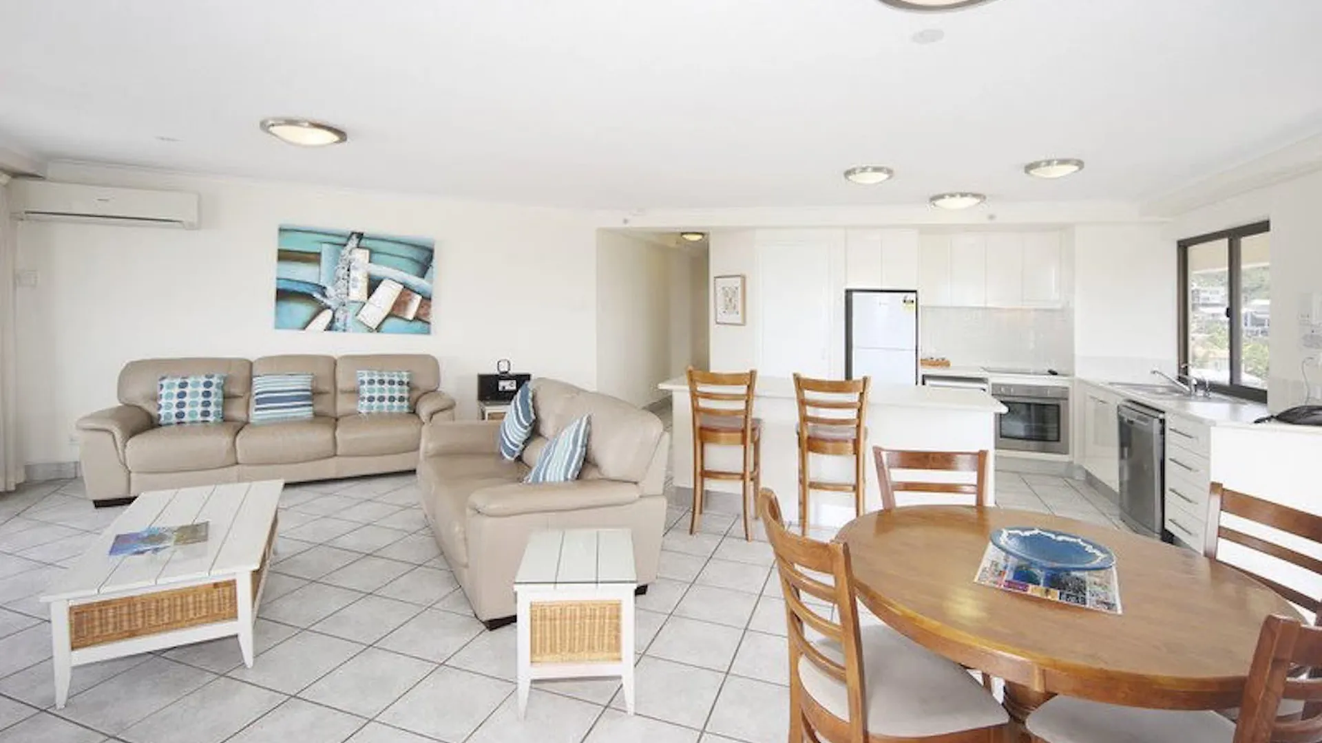 ****  Coolum Caprice Aparthotel Coolum Beach Australia
