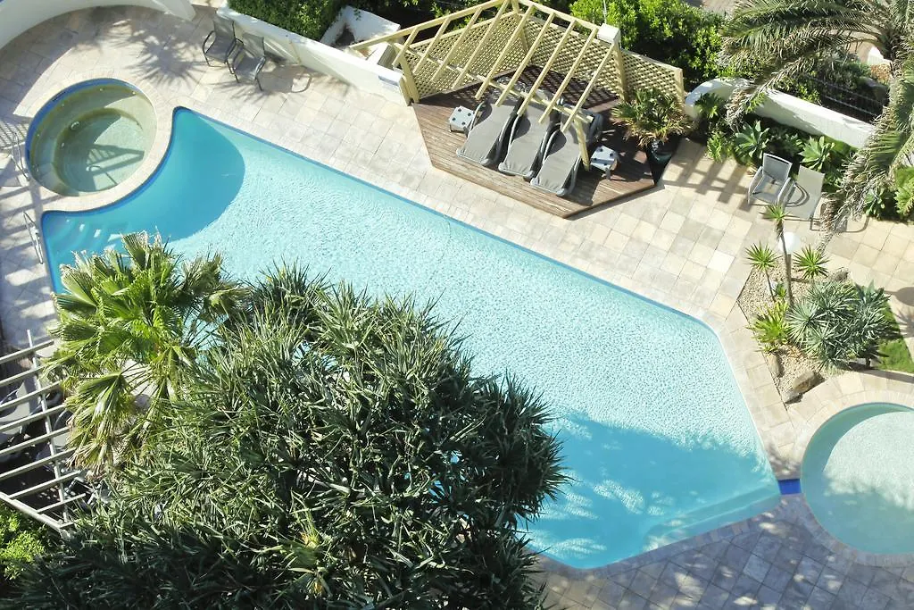 ****  Coolum Caprice Aparthotel Coolum Beach Australia